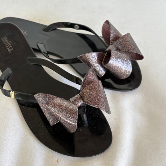 Melissa Harmonic Bow III Flip Flop 8 Black Sparkle Sandal Beach Resort Cruise - Picture 2 of 6